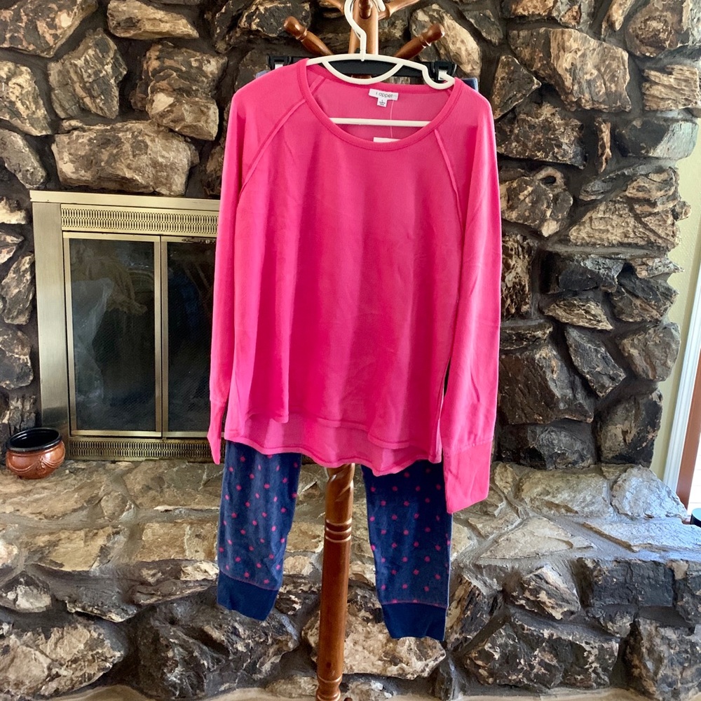 I. Appel New w/tag 2 Piece Pink/Navy Pajama Set